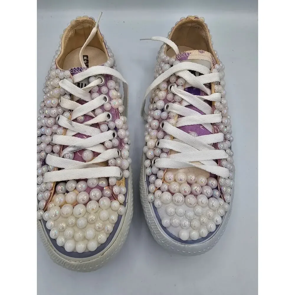 Converse Women's low top converse with faux pearls sneakers shoes size 4.5